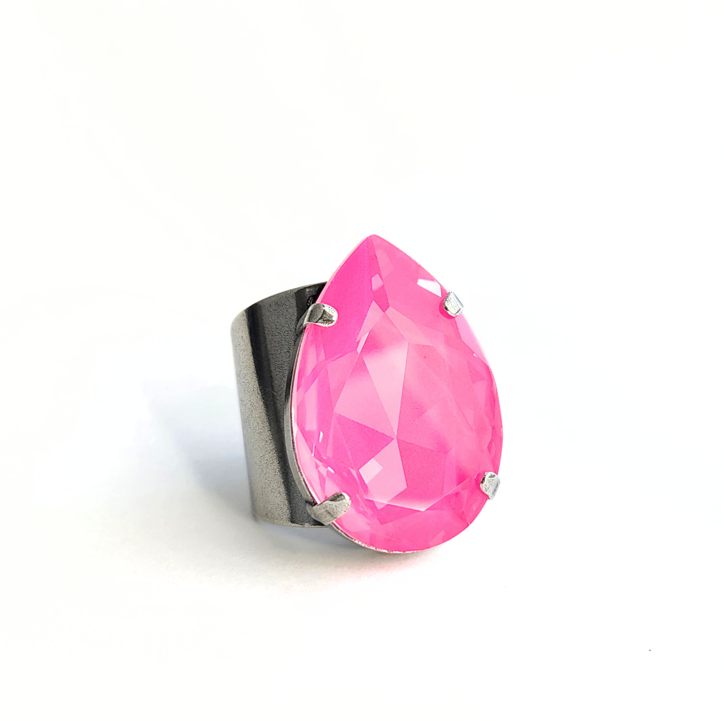 Atlas Ring in Electric Pink