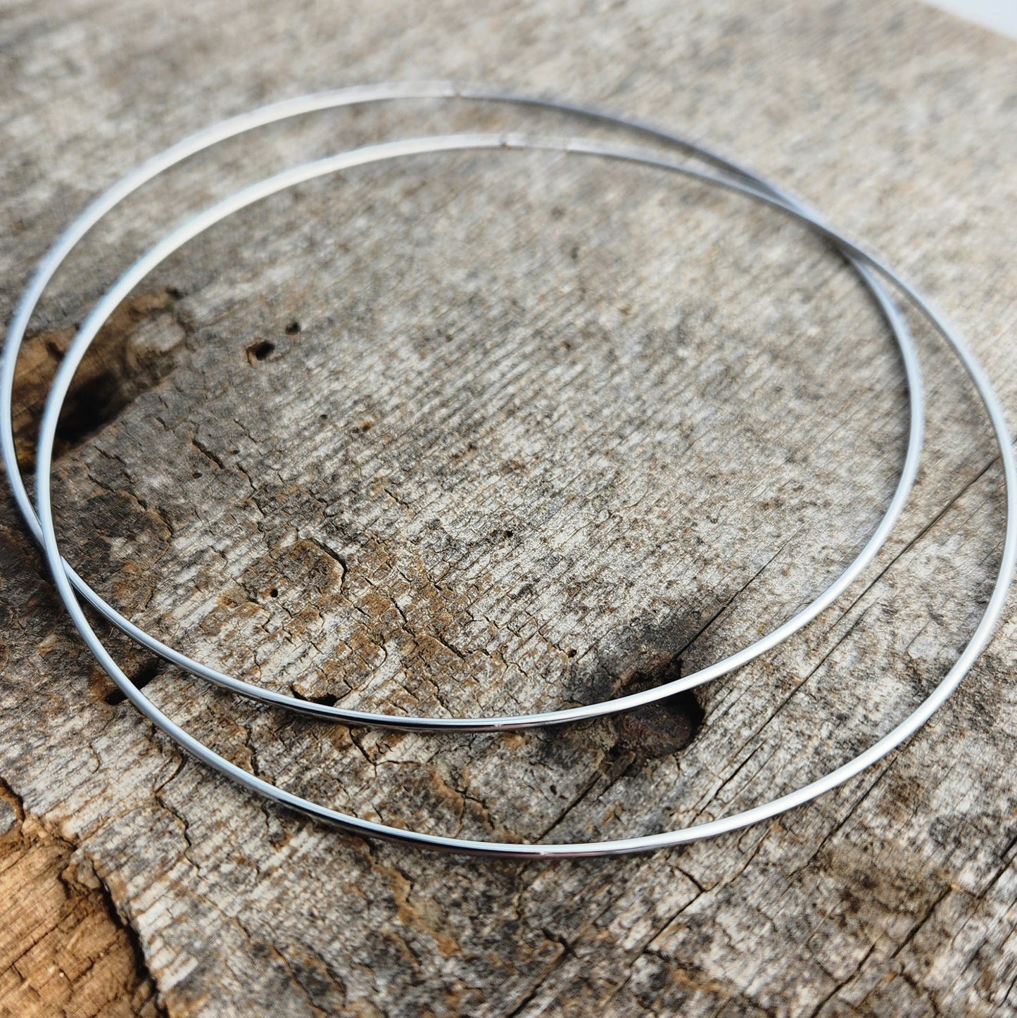 Ultra Thin Hoops