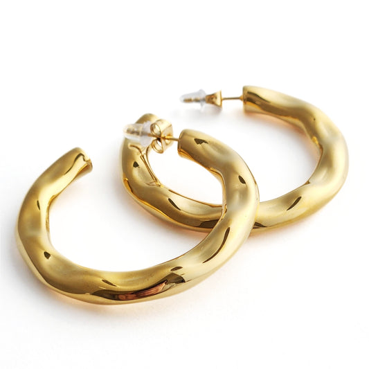 Wavy Hoops