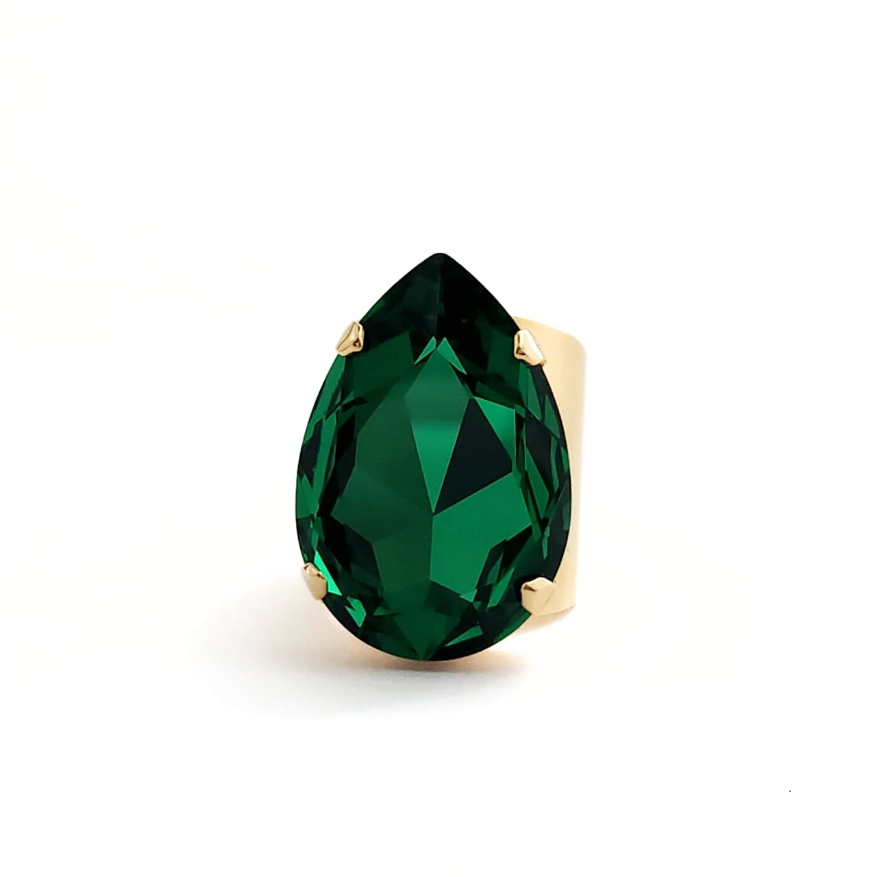 Atlas Ring in Majestic Emerald