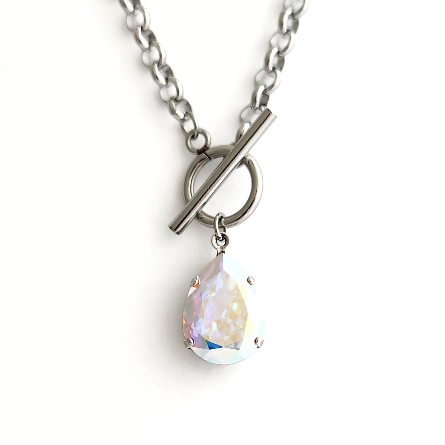 Cosmo Necklace in Aurora Borealis