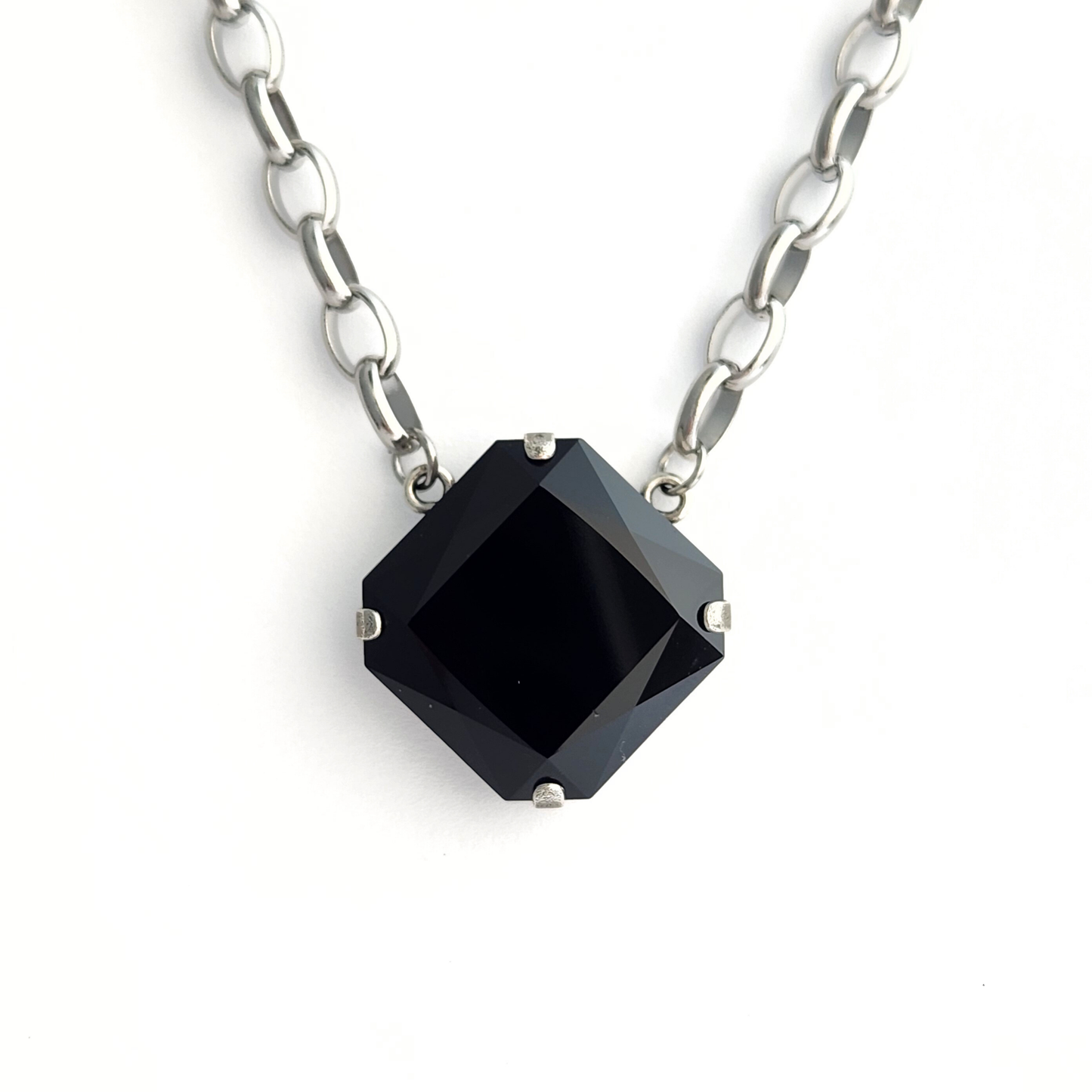 Lynx Necklace in Jet