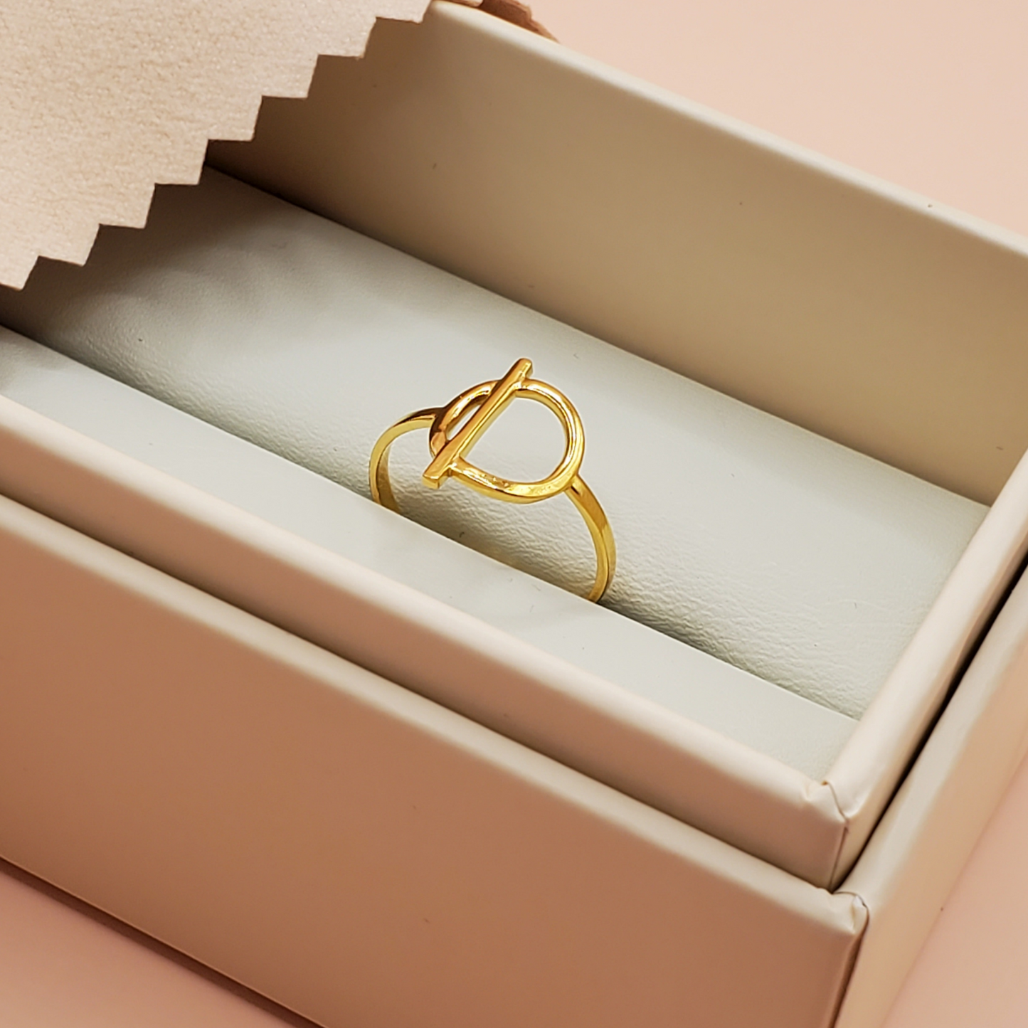 Toggle Ring
