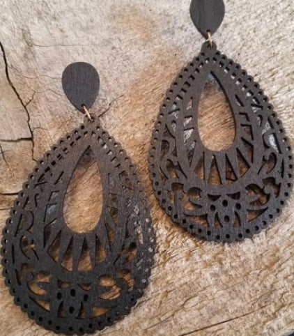 Black Lovelle Earrings