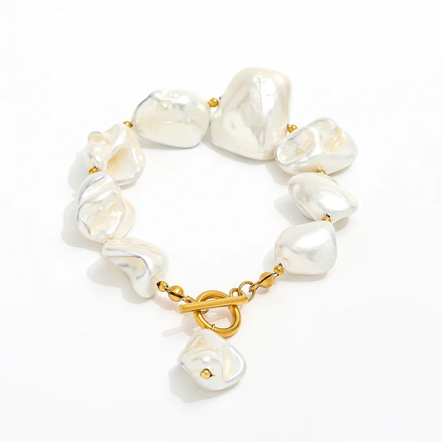 Pearl Toggle Bracelet