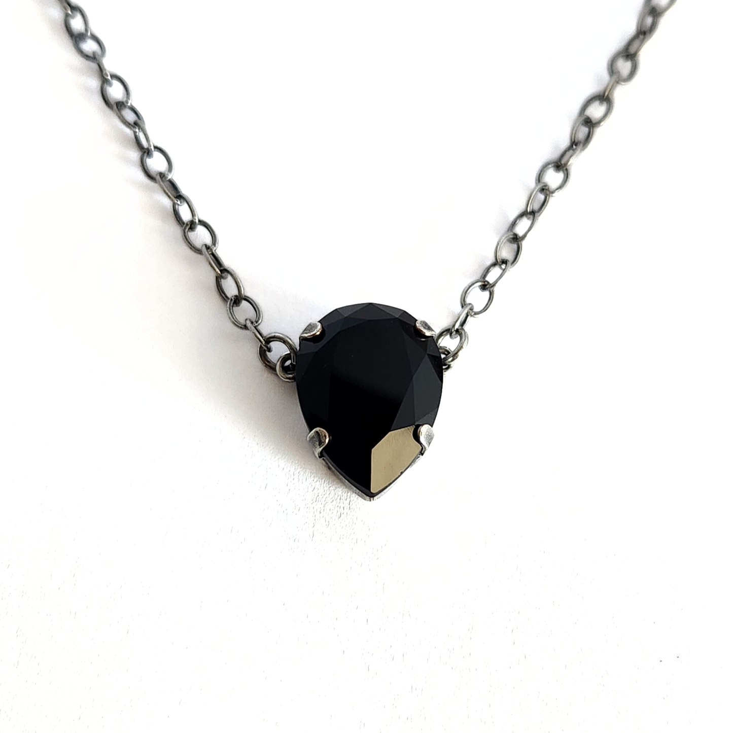 Cosmo Necklace in Jet