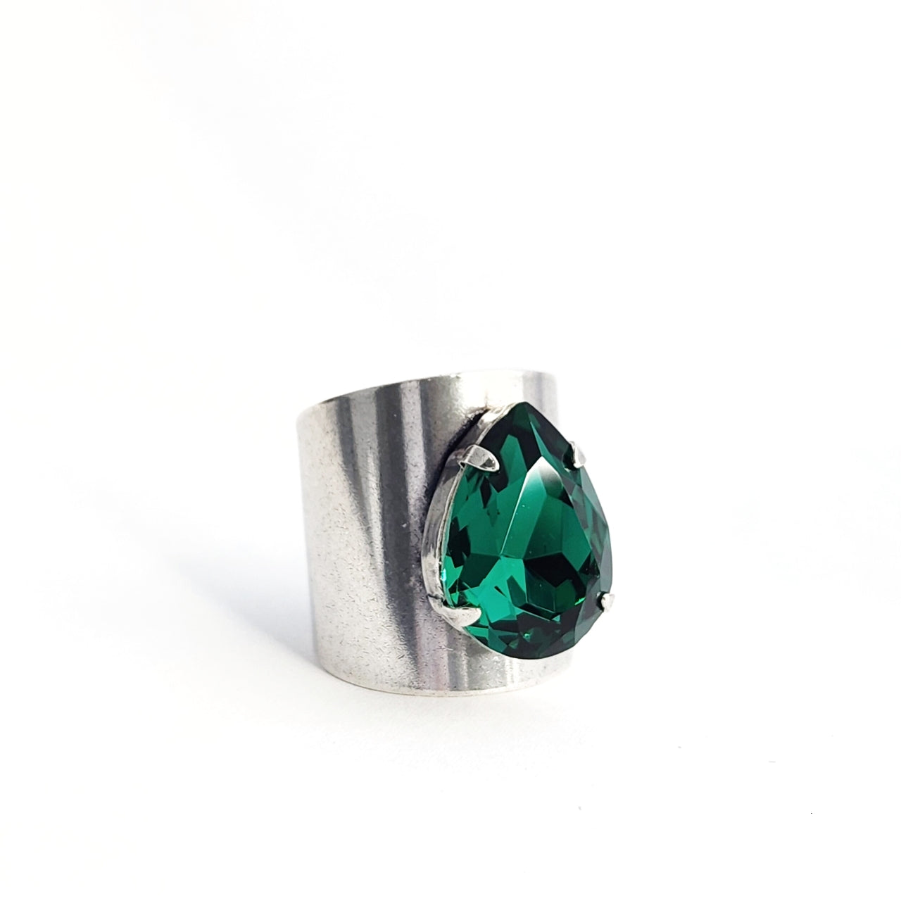 Cosmo Ring in Emerald