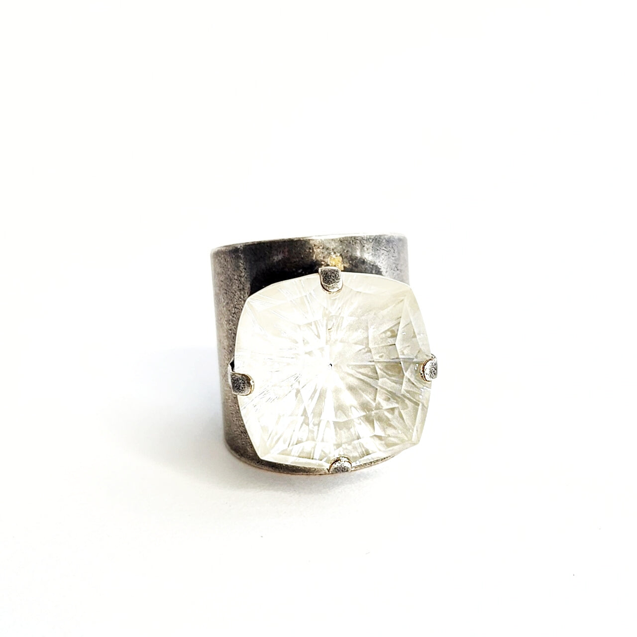 Mystic Ring in Crystal Linen Ignite