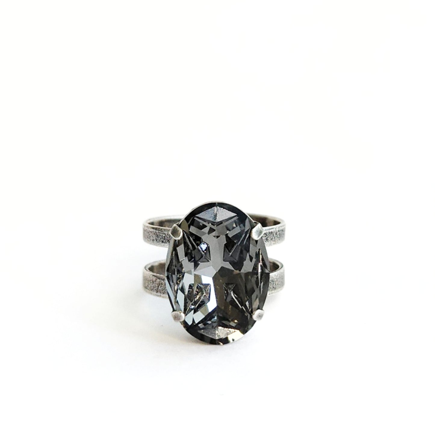 Eclipse Ring in Black Diamond Mirage