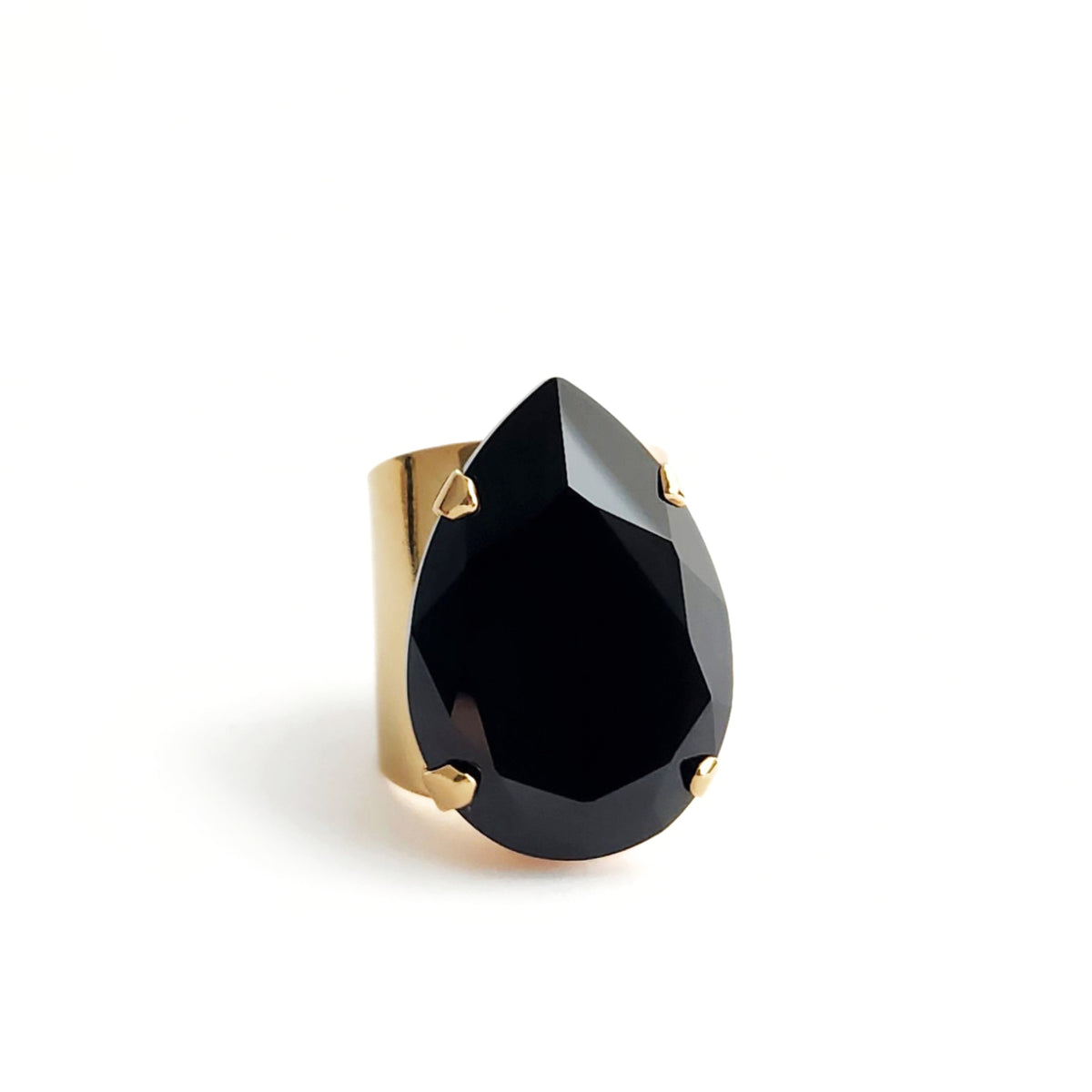Atlas Crystal Ring in Jet