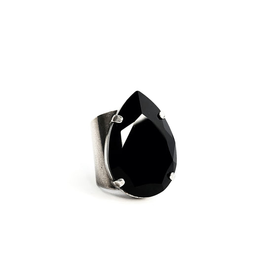 Atlas Crystal Ring in Jet