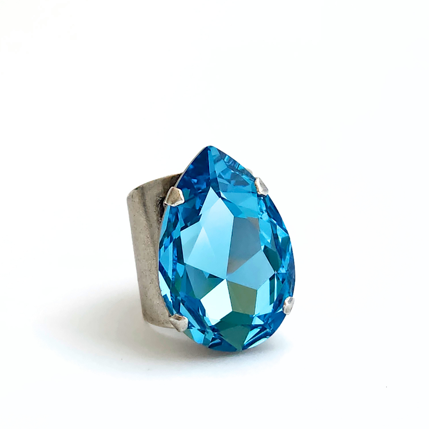 Atlas Ring in Aquamarine