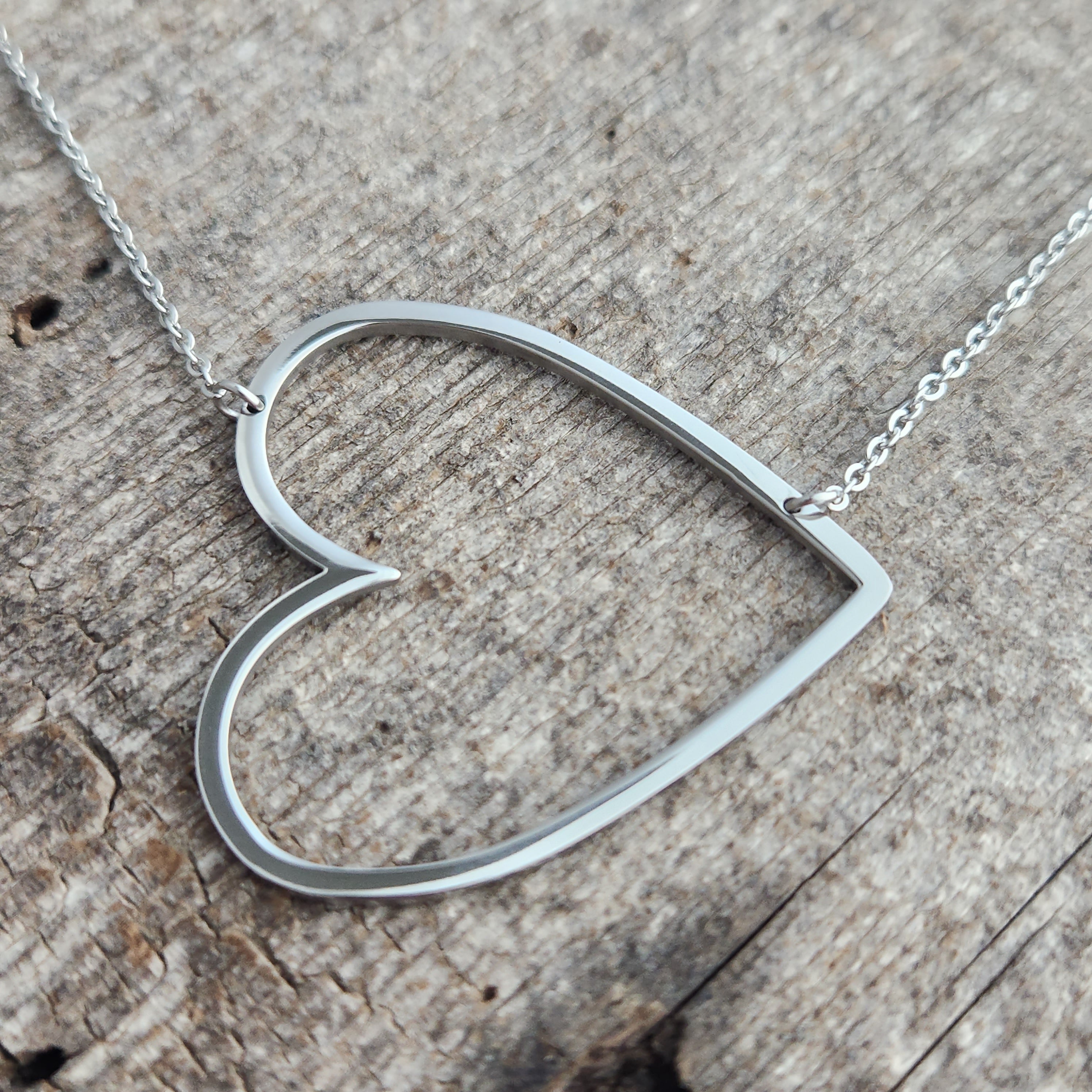 Sideways Heart Necklace – Gems In Vogue
